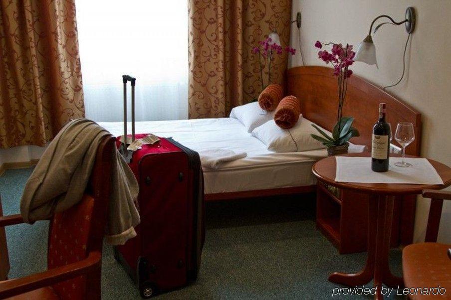 Hotel Arkadia 웨그니차 외부 사진