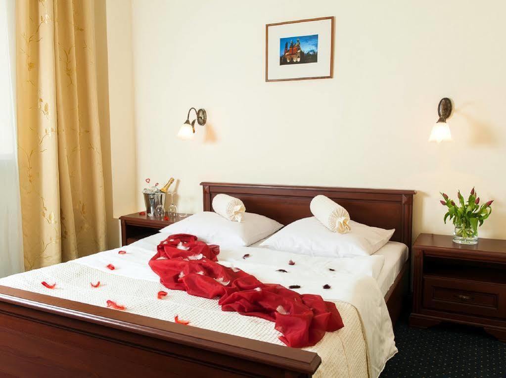 Hotel Arkadia 웨그니차 외부 사진